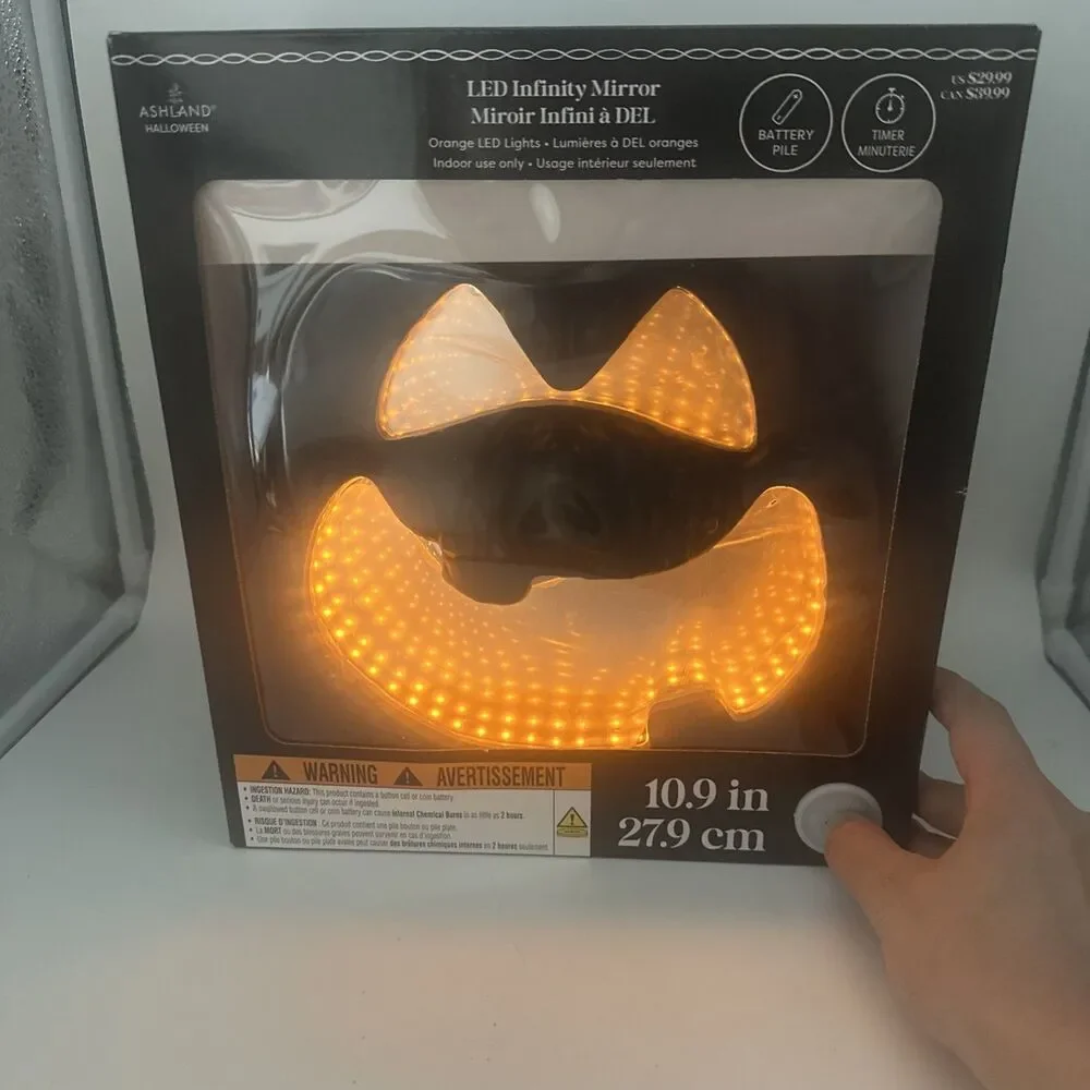 Ashland Halloween LED Infinity Mirror Pumpkin Jack O Lantern Light Up NEW